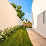 Gaia - Sunset Views, Indoor Heated Pool, Sauna And Games *