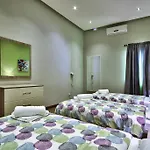 Villa Gaia - Sunset Views, Indoor Heated Pool, Sauna And Games