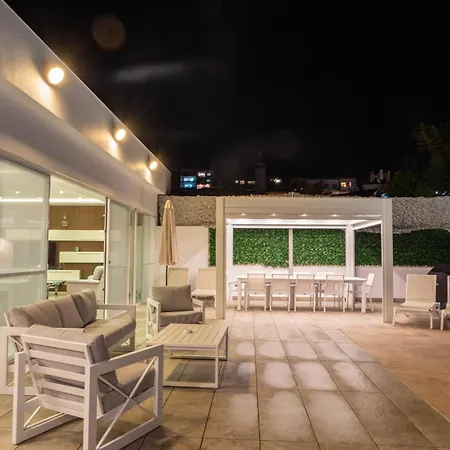 ヴィラ Gaia - Sunset Views, Indoor Heated Pool, Sauna And Games