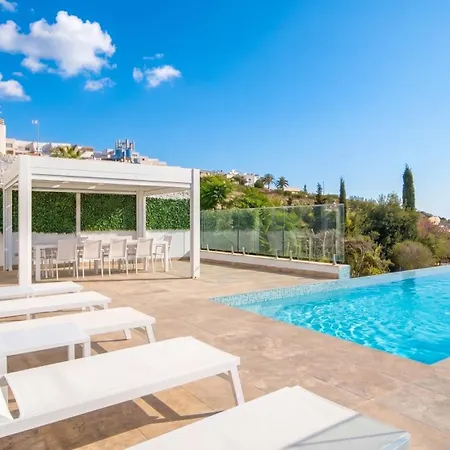 Gaia - Sunset Views, Indoor Heated Pool, Sauna And Games メーリッハ