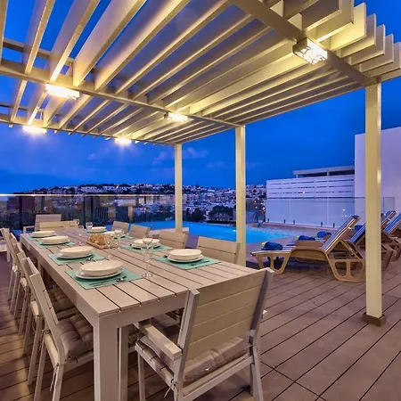 Villa Gaia - Sunset Views, Indoor Heated Pool, Sauna And Games *