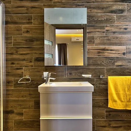 Gaia - Sunset Views, Indoor Heated Pool, Sauna And Games *