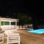 Gaia - Sunset Views, Indoor Heated Pool, Sauna And Games Mellieħa