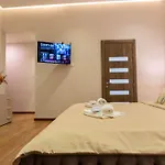 Villa Gaia - Sunset Views, Indoor Heated Pool, Sauna And Games *