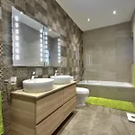 Villa Gaia - Sunset Views, Indoor Heated Pool, Sauna And Games *