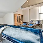Gaia - Sunset Views, Indoor Heated Pool, Sauna And Games