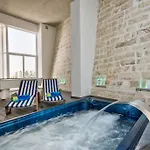 Villa Gaia - Sunset Views, Indoor Heated Pool, Sauna And Games Mellieħa