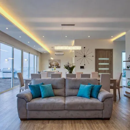 Gaia - Sunset Views, Indoor Heated Pool, Sauna And Games 멜리에하