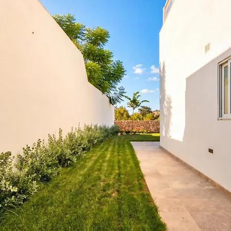 Gaia - Sunset Views, Indoor Heated Pool, Sauna And Games *