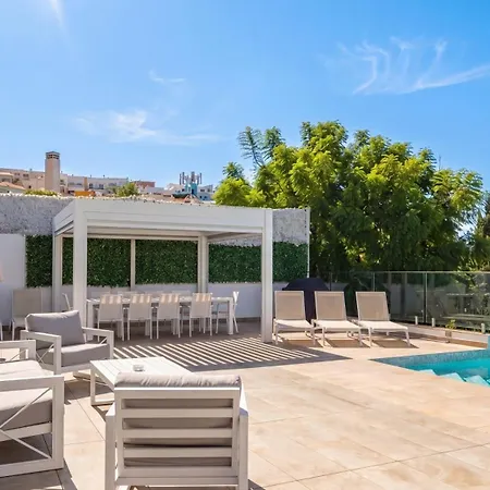 Villa Gaia - Sunset Views, Indoor Heated Pool, Sauna And Games *