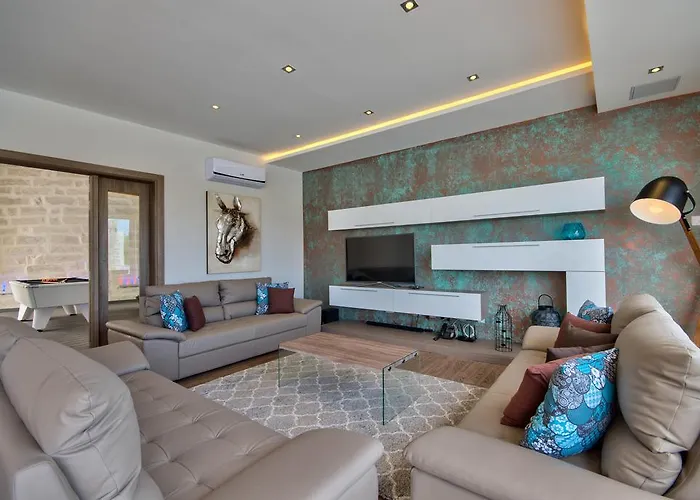 Gaia - Sunset Views, Indoor Heated Pool, Sauna And Games Villa Mellieha